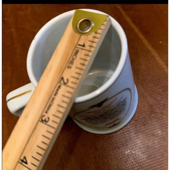 Set Of 4 Vintage Santa Claus Christmas Themed Coffee Mugs - Picture 10 of 11